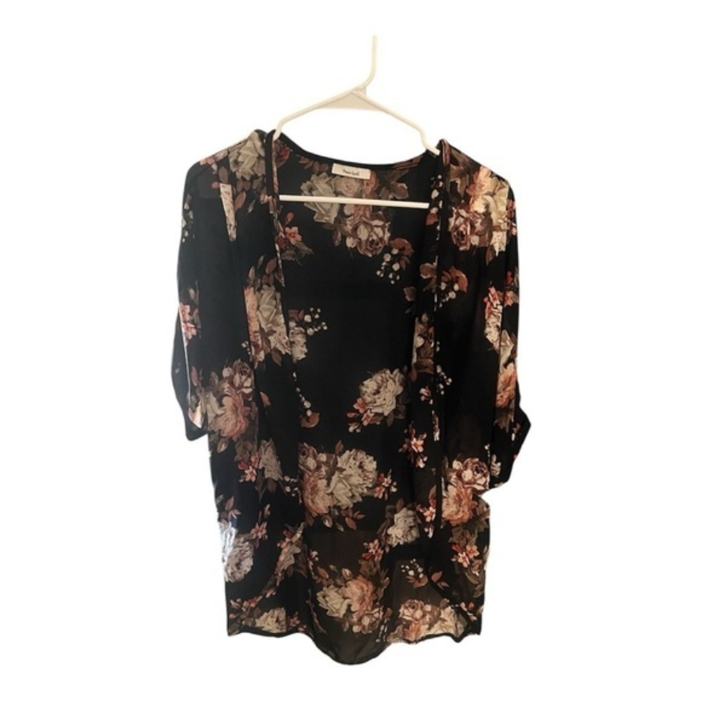 TeenBell Black Floral Kimono Blouse